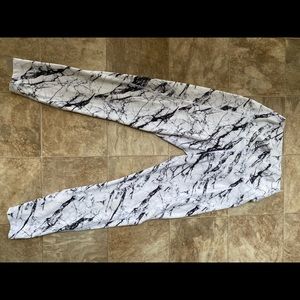 not sure of brand, but barely worn.